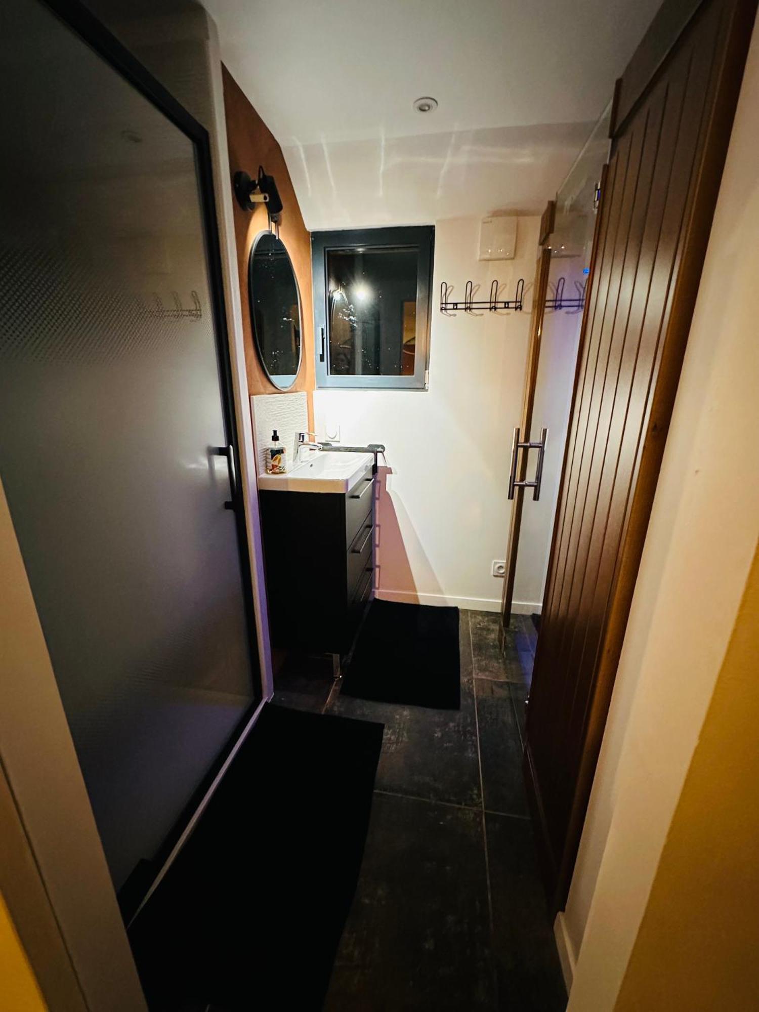 La Ptite Maison Proche Rouen La Vaupaliere Luaran gambar